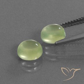 Shop natural 2.91ct ミディアムグリーン プレナイト gems, 楕円形, from 南アフリカ at GemSelect. In stock, global shipping!