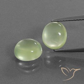 Shop natural 3.94ct ミディアムグリーン プレナイト gems, 楕円形, from 南アフリカ at GemSelect. In stock, global shipping!