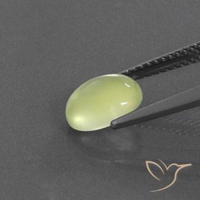 1.75カラットの天然薄いレモンイエロープレナイト、楕円形、透明/半透明