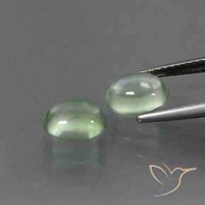 Shop natural 2.85ct ライトグリーン プレナイト gems, 楕円形, from 南アフリカ at GemSelect. In stock, global shipping!