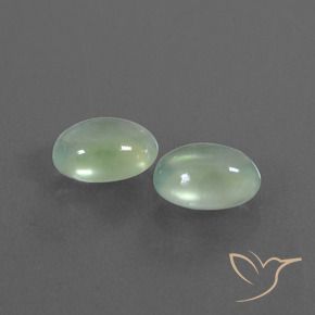 Shop natural 2.39ct 薄いペアーグリーン プレナイト gems, 楕円形, from 南アフリカ at GemSelect. In stock, global shipping!