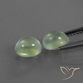 Shop natural 2.91ct 薄いライムグリーン プレナイト gems, 楕円形, from 南アフリカ at GemSelect. In stock, global shipping!
