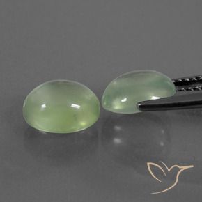 Shop natural 4.39ct 薄いペアーグリーン プレナイト gems, 楕円形, from 南アフリカ at GemSelect. In stock, global shipping!