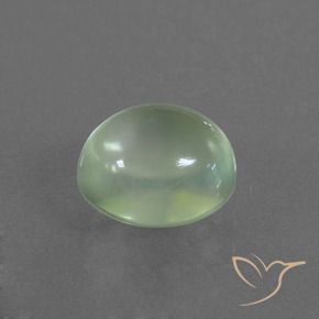 2.34カラットの天然薄いペアーグリーンプレナイト（8.3×7 mm・オーバルカット）