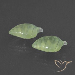 Shop natural 7.90ct イエローグリーン プレナイト gems, ファンシー, from 南アフリカ at GemSelect. In stock, global shipping!