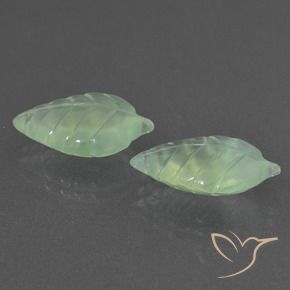 Shop natural 11.91ct 薄いイエローグリーン プレナイト gems, ファンシー, from 南アフリカ at GemSelect. In stock, global shipping!