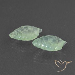 Shop natural 9.73ct 非常に薄い緑 プレナイト gems, ファンシー, from 南アフリカ at GemSelect. In stock, global shipping!