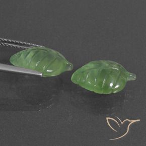 Shop natural 8.55ct 黄みがかったグリーン プレナイト gems, ファンシー, from 南アフリカ at GemSelect. In stock, global shipping!