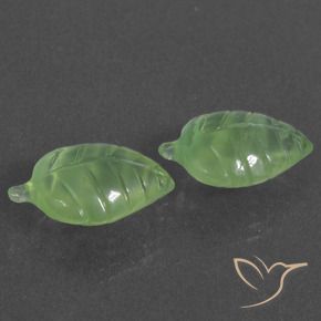 Shop natural 11.91ct イエローグリーン プレナイト gems, ファンシー, from 南アフリカ at GemSelect. In stock, global shipping!