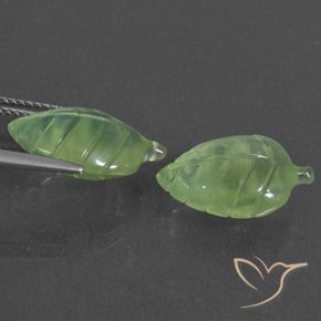 Shop natural 11.91ct イエローグリーン プレナイト gems, ファンシー, from 南アフリカ at GemSelect. In stock, global shipping!
