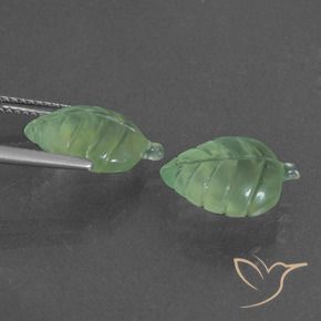 Shop natural 8.81ct 薄いアーシーグリーン プレナイト gems, ファンシー, from 南アフリカ at GemSelect. In stock, global shipping!