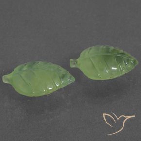 Shop natural 11.80ct 黄みがかったグリーン プレナイト gems, ファンシー, from 南アフリカ at GemSelect. In stock, global shipping!
