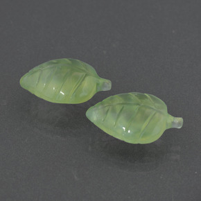 自然派の商品を探す ct グリーン プレナイト 宝石, ファンシーシェイプ, 南アフリカ からGemSelectで. 在庫あり、世界各国へ発送!