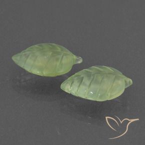 Shop natural 10.55ct ミディアムグリーン プレナイト gems, ファンシー, from 南アフリカ at GemSelect. In stock, global shipping!