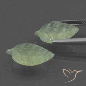 Shop natural 13.06ct ミディアムグリーン プレナイト gems, ファンシー, from 南アフリカ at GemSelect. In stock, global shipping!