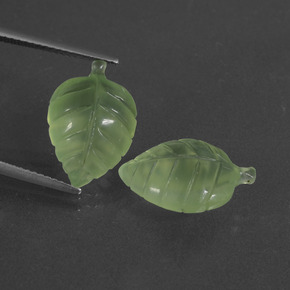 自然派の商品を探す ct グリーン プレナイト 宝石, ファンシーシェイプ, 南アフリカ からGemSelectで. 在庫あり、世界各国へ発送!