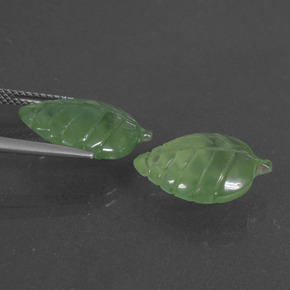 自然派の商品を探す ct グリーン プレナイト 宝石, ファンシーシェイプ, 南アフリカ からGemSelectで. 在庫あり、世界各国へ発送!