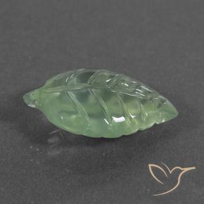 5.11カラットの天然ウォームグリーンプレナイト、ファンシー、半透明