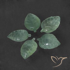 Shop natural 26.26ct 非常に薄い緑 プレナイト gems, ファンシー, from 南アフリカ at GemSelect. In stock, global shipping!