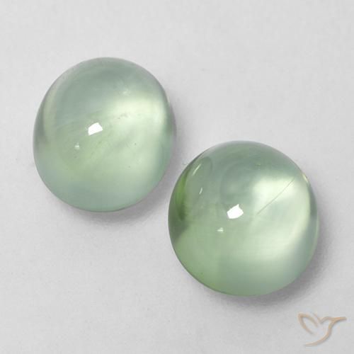 Shop natural 3.37ct 薄いペアーグリーン プレナイト gems, 楕円形, from 南アフリカ at GemSelect. In stock, global shipping!