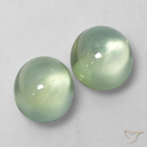 Shop natural 3.37ct 薄いペアーグリーン プレナイト gems, 楕円形, from 南アフリカ at GemSelect. In stock, global shipping!