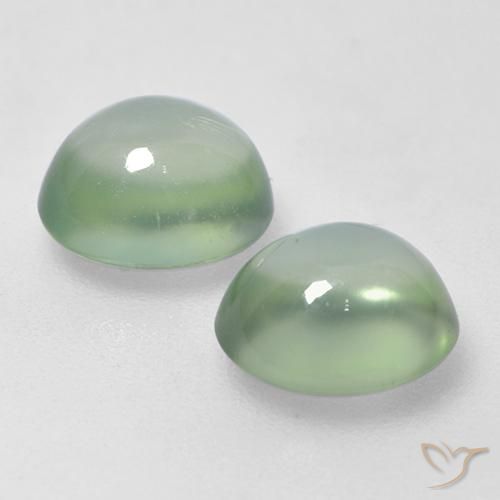 Shop natural 3.37ct 薄いペアーグリーン プレナイト gems, 楕円形, from 南アフリカ at GemSelect. In stock, global shipping!