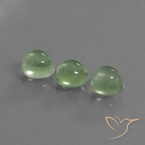 Shop natural 3.59ct 薄いライムグリーン プレナイト gems, ラウンド, from 南アフリカ at GemSelect. In stock, global shipping!
