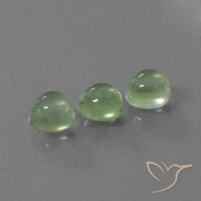 Shop natural 3.59ct 薄いライムグリーン プレナイト gems, ラウンド, from 南アフリカ at GemSelect. In stock, global shipping!