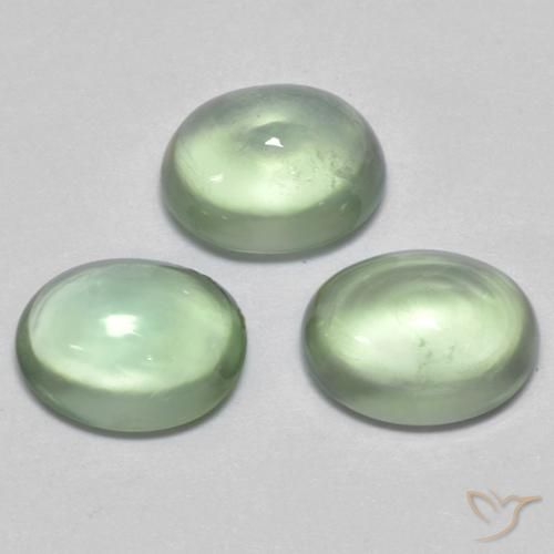 Shop natural 2.60ct 薄いペアーグリーン プレナイト gems, 楕円形, from 南アフリカ at GemSelect. In stock, global shipping!