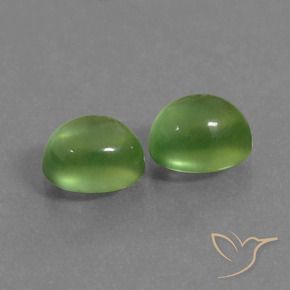 Shop natural 2.52ct ミディアムグリーン プレナイト gems, 楕円形, from 南アフリカ at GemSelect. In stock, global shipping!
