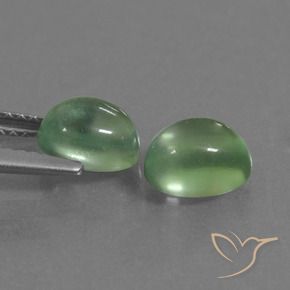 Shop natural 2.66ct ミディアムグリーン プレナイト gems, 楕円形, from 南アフリカ at GemSelect. In stock, global shipping!