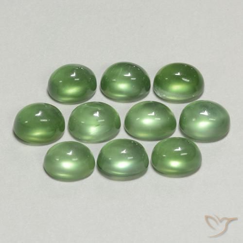 Shop natural 11.34ct ミディアムグリーン プレナイト gems, 楕円形, from 南アフリカ at GemSelect. In stock, global shipping!