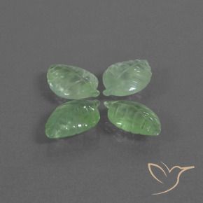 Shop natural 19.75ct ペアーグリーン プレナイト gems, ファンシー, from 南アフリカ at GemSelect. In stock, global shipping!