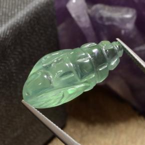 20.96カラットの天然グリーンプレナイト、ファンシーシェイプ、半透明