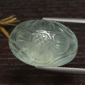 21.08カラットの天然グリーンプレナイト（21.1×14.4 mm・オーバルカット）