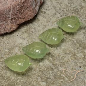 Shop natural 21.50ct 薄いペアーグリーン プレナイト gems, フラワーカット, from 南アフリカ at GemSelect. In stock, global shipping!