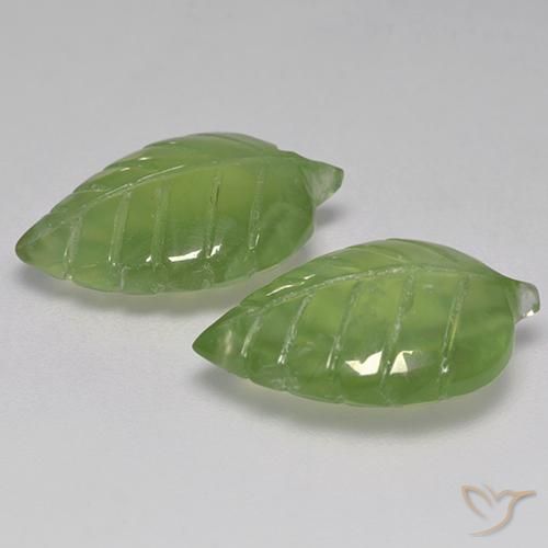 Shop natural 13.81ct 黄みがかったグリーン プレナイト gems, ファンシー, from 南アフリカ at GemSelect. In stock, global shipping!