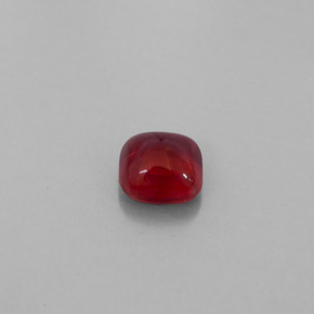 1.98カラットの天然レッドパイロープガーネット（6.5×6.4 mm・透明）
