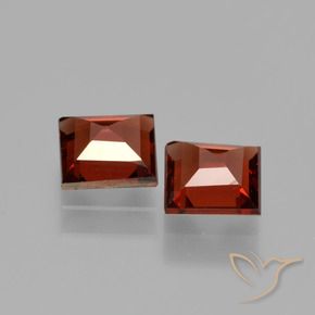 Shop natural 1.45ct ダークレッド パイロープガーネット gems, 四角形, from モザンビーグ at GemSelect. In stock, global shipping!