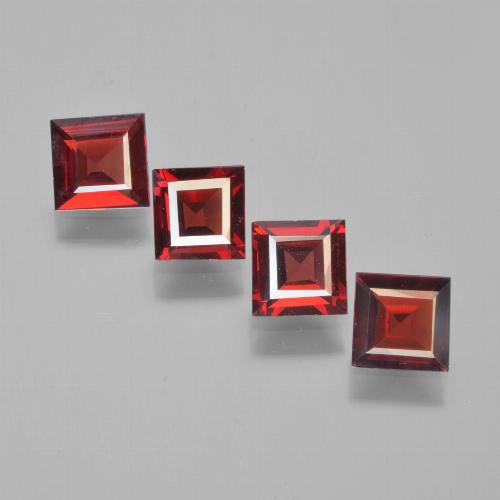 自然派の商品を探す 2.38ct ダークレッド パイロープガーネット 宝石, 四角形, モザンビーグ からGemSelectで. 在庫あり、世界各国へ発送!