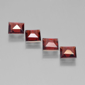自然派の商品を探す 2.38ct ダークレッド パイロープガーネット 宝石, 四角形, モザンビーグ からGemSelectで. 在庫あり、世界各国へ発送!