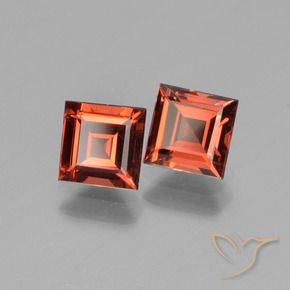 Shop natural 1.69ct メルローレッド パイロープガーネット gems, 四角形, from モザンビーグ at GemSelect. In stock, global shipping!