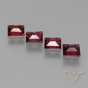 Shop natural 2.53ct ダークレッド パイロープガーネット gems, 四角形, from モザンビーグ at GemSelect. In stock, global shipping!