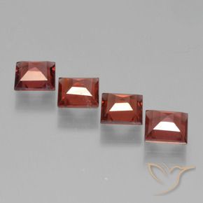 Shop natural 2.61ct ミディアムレッド パイロープガーネット gems, 四角形, from モザンビーグ at GemSelect. In stock, global shipping!