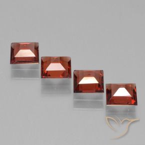 Shop natural 2.58ct ミディアムレッド パイロープガーネット gems, 四角形, from モザンビーグ at GemSelect. In stock, global shipping!