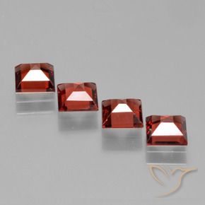 Shop natural 2.75ct ミディアムレッド パイロープガーネット gems, 四角形, from モザンビーグ at GemSelect. In stock, global shipping!