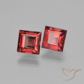 Shop natural 1.58ct ディープレッド パイロープガーネット gems, 四角形, from モザンビーグ at GemSelect. In stock, global shipping!
