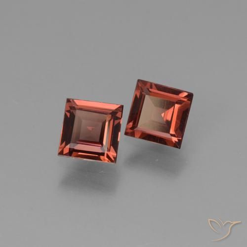 Shop natural 1.37ct ブリックレッド パイロープガーネット gems, 四角形, from モザンビーグ at GemSelect. In stock, global shipping!