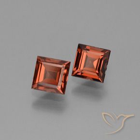 Shop natural 1.54ct ミディアムレッド パイロープガーネット gems, 四角形, from モザンビーグ at GemSelect. In stock, global shipping!