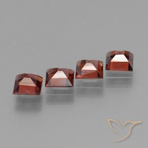 Shop natural 2.82ct ミディアムレッド パイロープガーネット gems, 四角形, from モザンビーグ at GemSelect. In stock, global shipping!